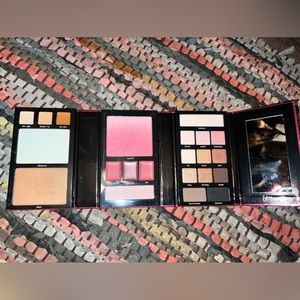 IT COSMETICS IT GIRL BEAUTY BOOK💋💄